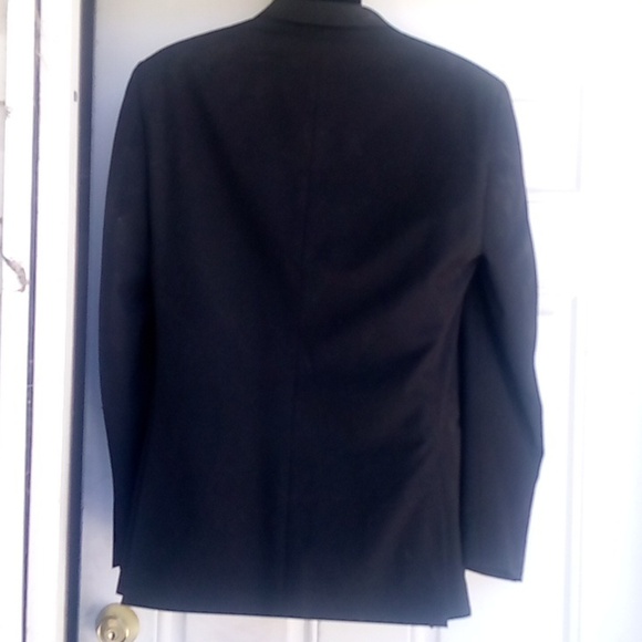 Formal Men's suit coat Van Heusen could use for school or church. - Picture 3 of 3